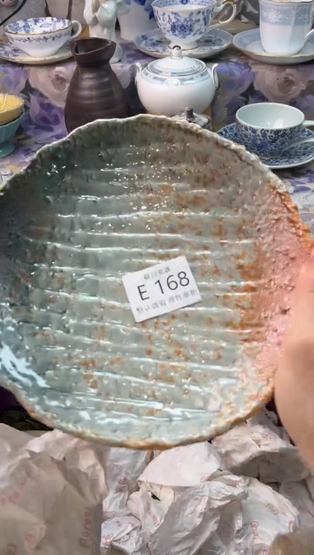 瓷片小****哪瓷片瓷片          E 168