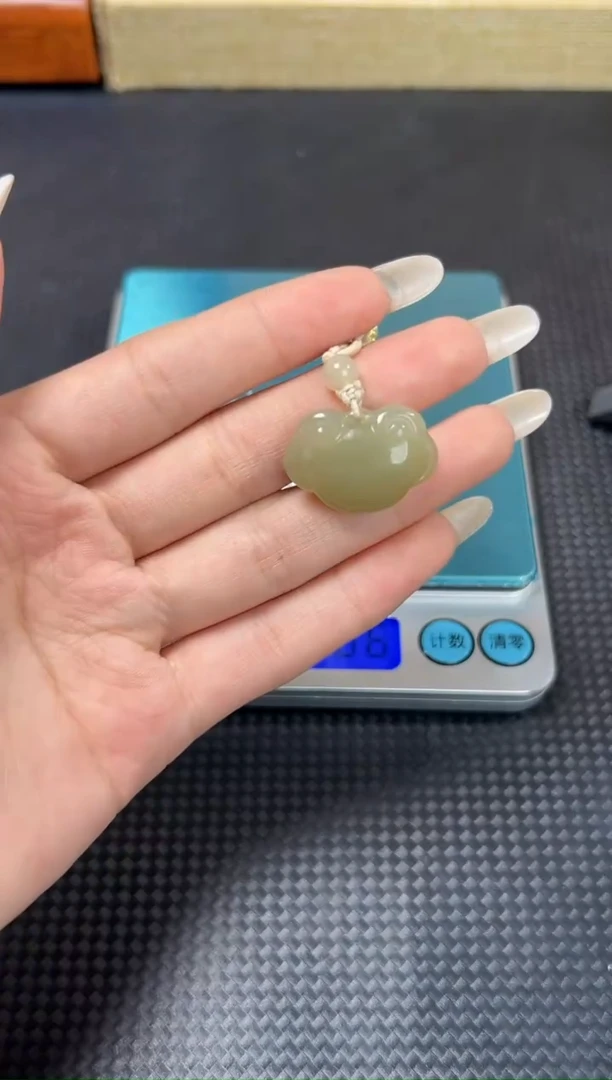 吊坠(不含链)未镶嵌和田玉99