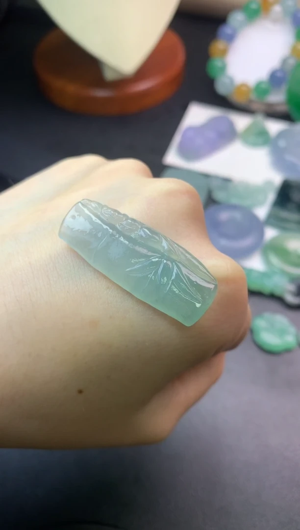 定制翡翠未镶嵌毛货