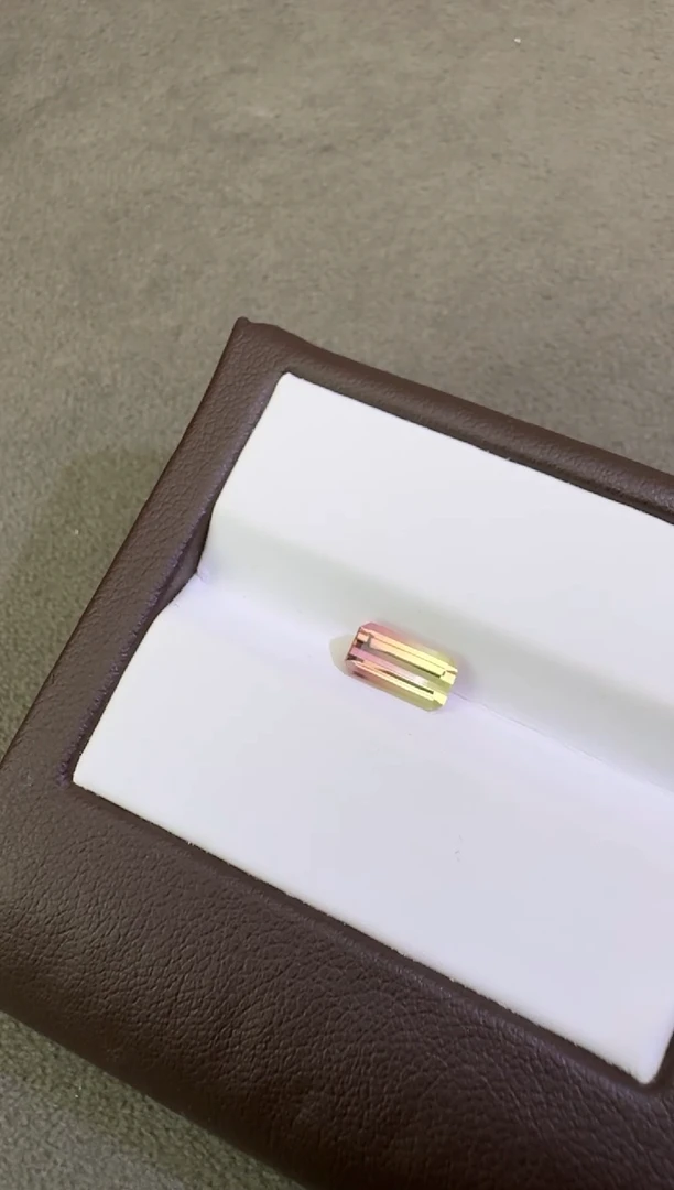 未镶嵌珠宝半成品碧玺1.06ct