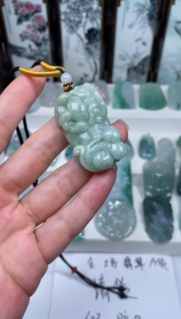 【闪购商品】翡翠颈饰未镶嵌吊坠