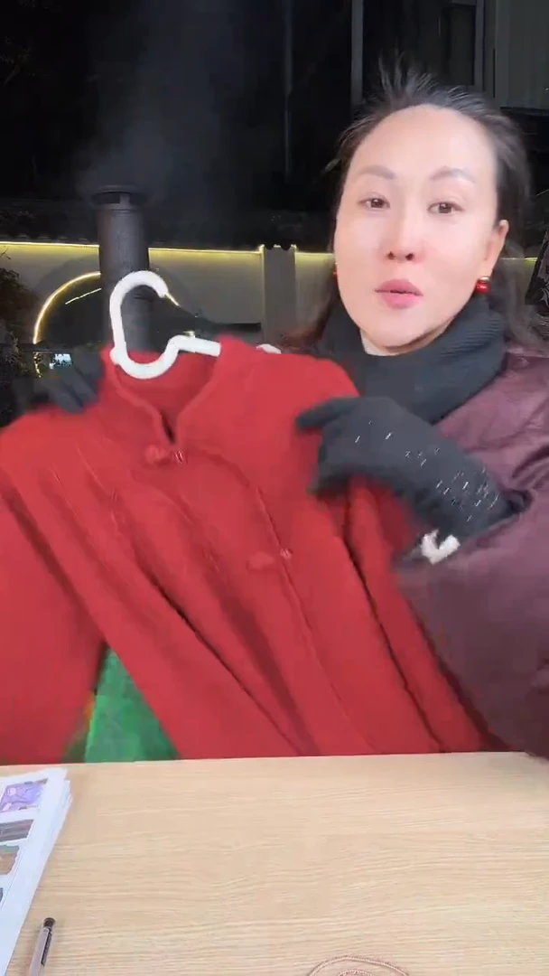 箐*红色针织长裙针织长裙