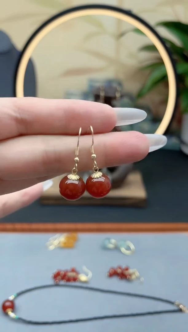 玛瑙/玉髓耳饰银S925镶嵌916红色单株