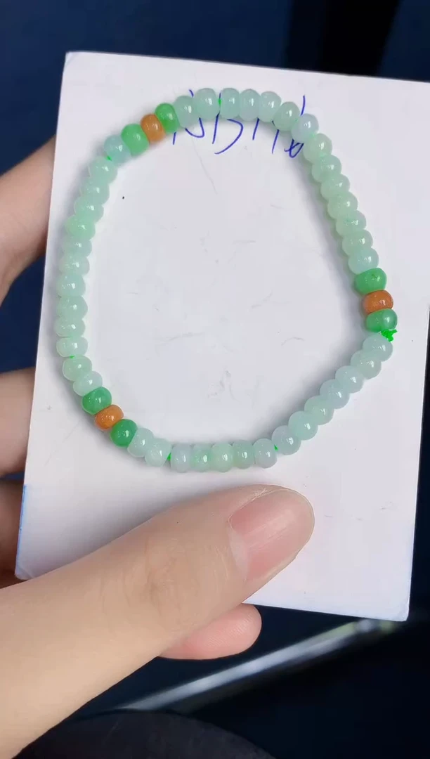 翡翠未镶嵌颈饰天然翡翠缅甸A货