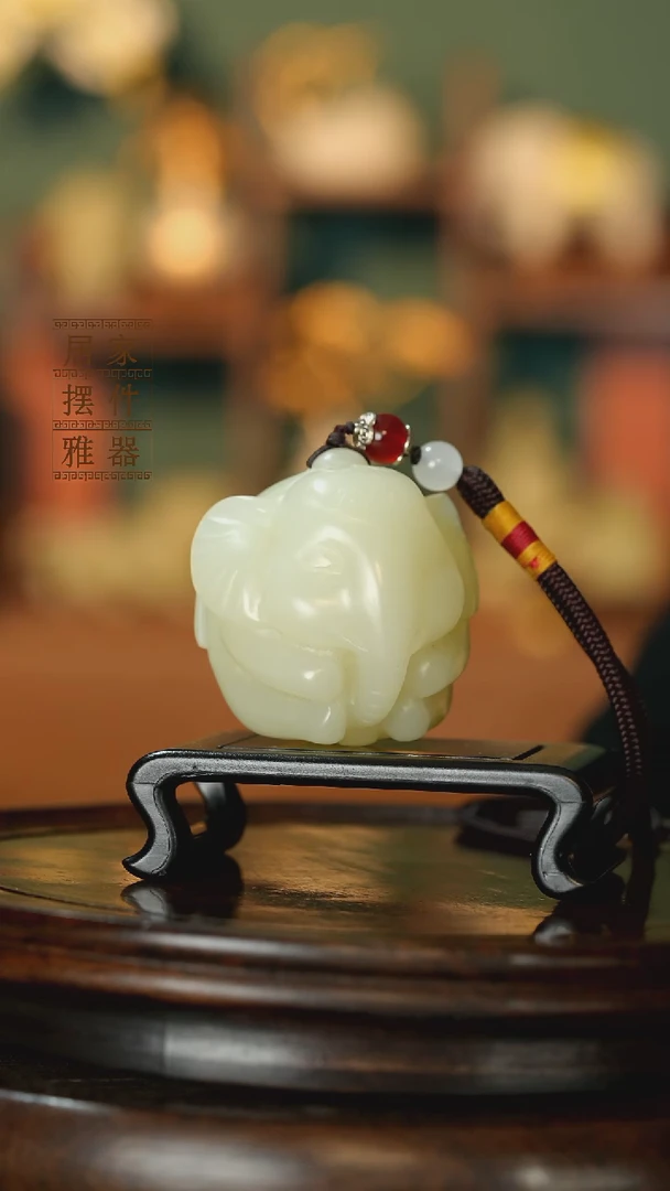 玉《手握吉象》摆件
