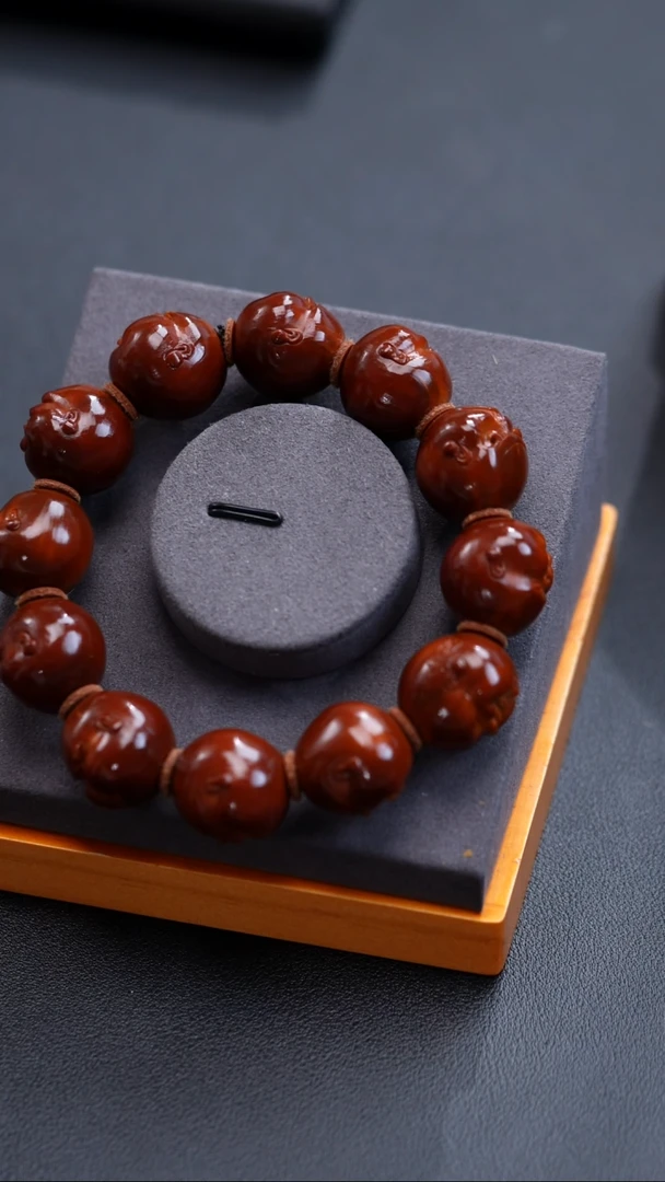 手串橄榄核?****栗 橄榄核