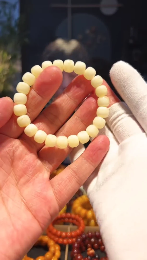 未镶嵌蜜蜡手串9+单圈