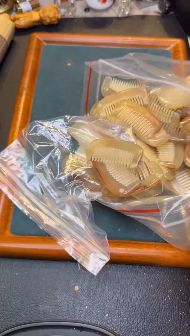 【闪购商品】驼骨手串/手链小号羊角梳子一把