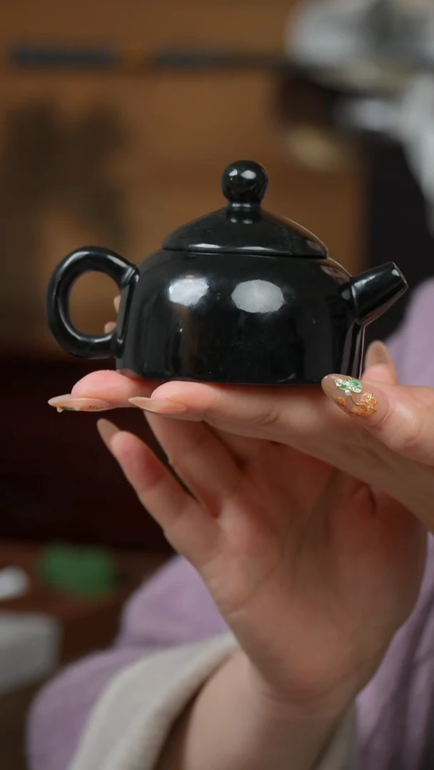 未镶嵌和田玉摆件茶壶