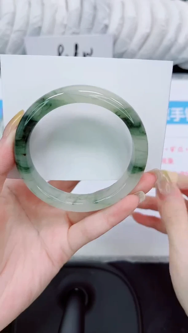 石英质玉手镯未镶嵌399