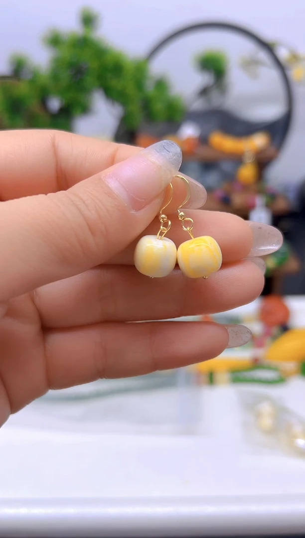 【闪购商品】蜜蜡耳饰14K金镶嵌耳饰E261