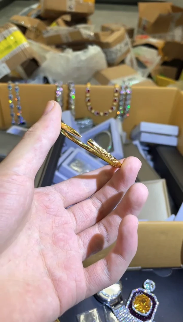 非金属无简约气质经典百搭款A602