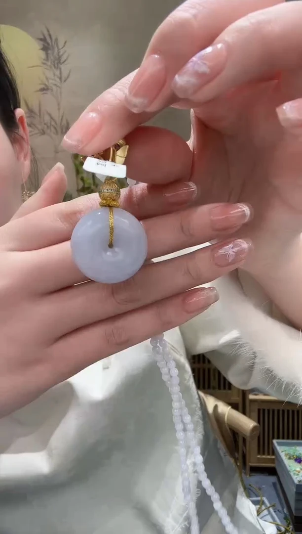【闪购商品】翡翠颈饰未镶嵌吊坠