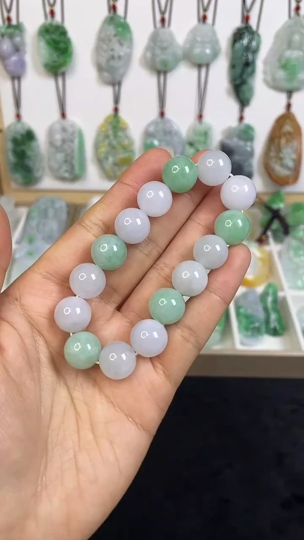 颈饰未镶嵌翡翠1