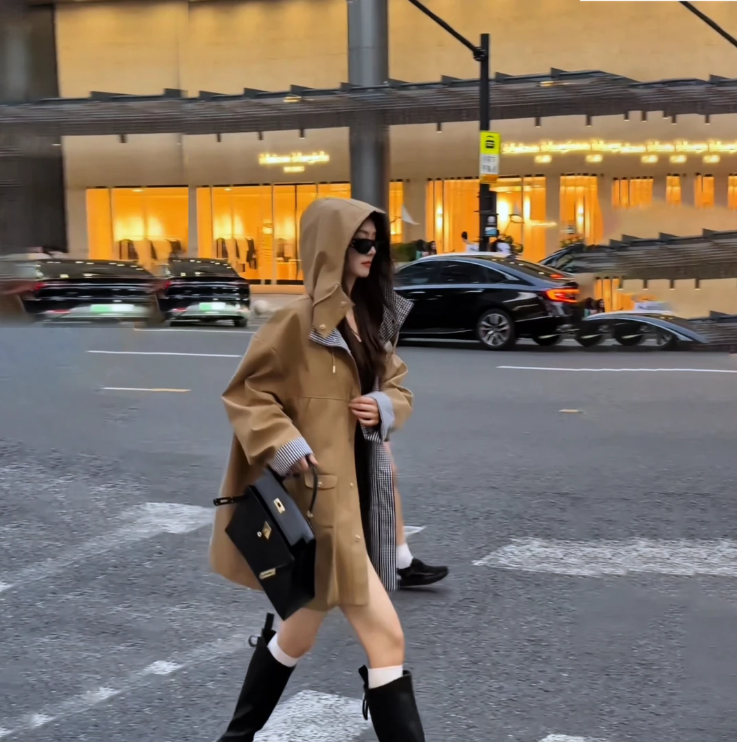 秋季高级感连帽拼接格纹外套女宽松中长款正反两穿韩系慵懒风风衣