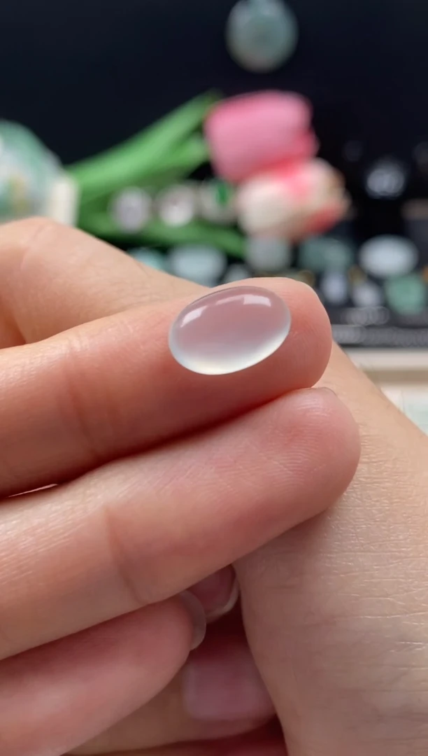【闪购商品】翡翠颈饰未镶嵌翡翠白冰蛋面