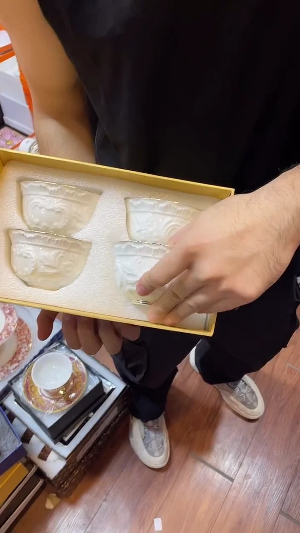 杯鸿辉家品牌瓷器，京东包邮！