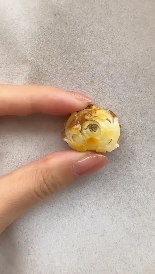 【闪购商品】琥珀裸石未镶嵌10207024-吊坠