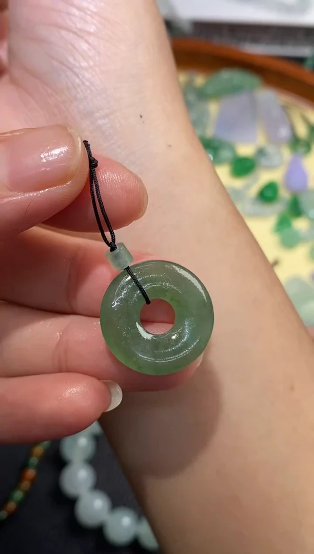 定制翡翠未镶嵌翡翠毛货~