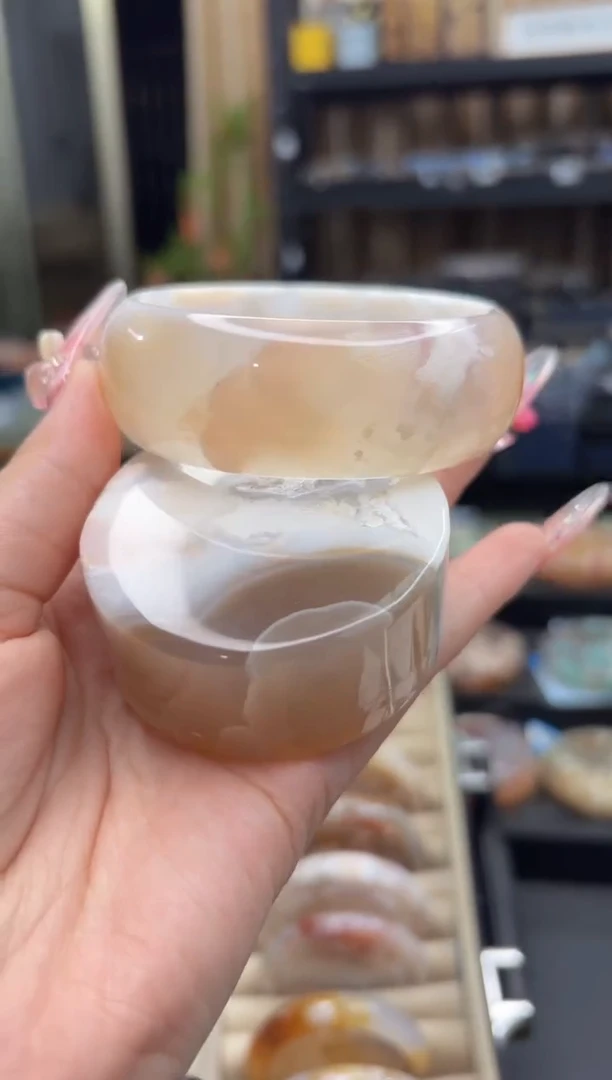 未镶嵌手镯石英质玉184(61圈赠送镯心)