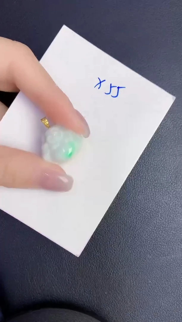 颈饰未镶嵌翡翠缅甸天然翡翠A货