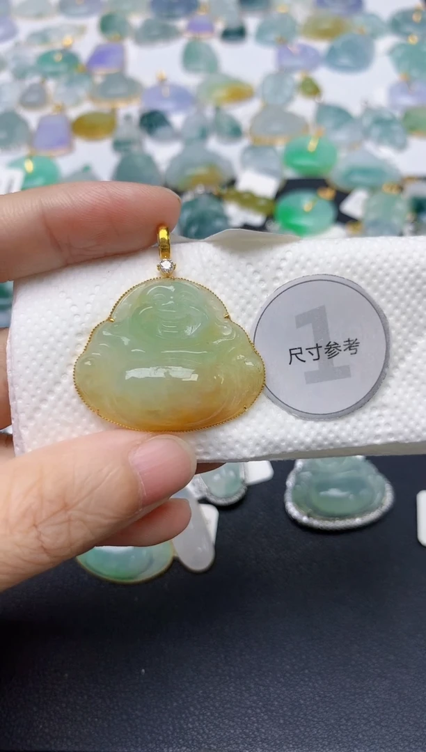 翡翠18K金镶嵌颈饰天然缅甸A货翡翠