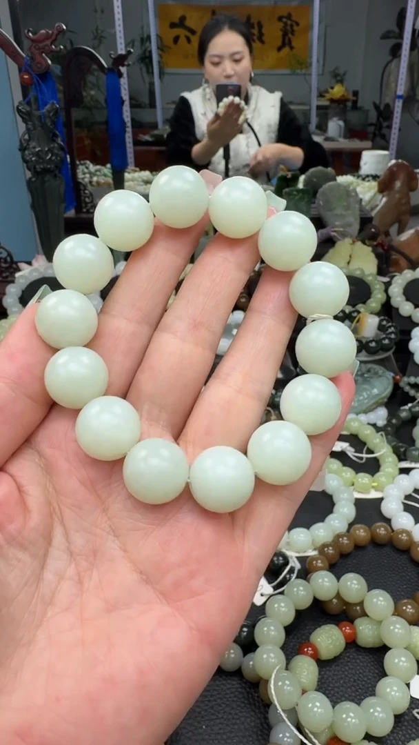 未镶嵌手串和田玉新疆且末高青白卡16