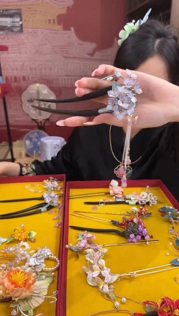 刺绣非遗绒花（发饰）