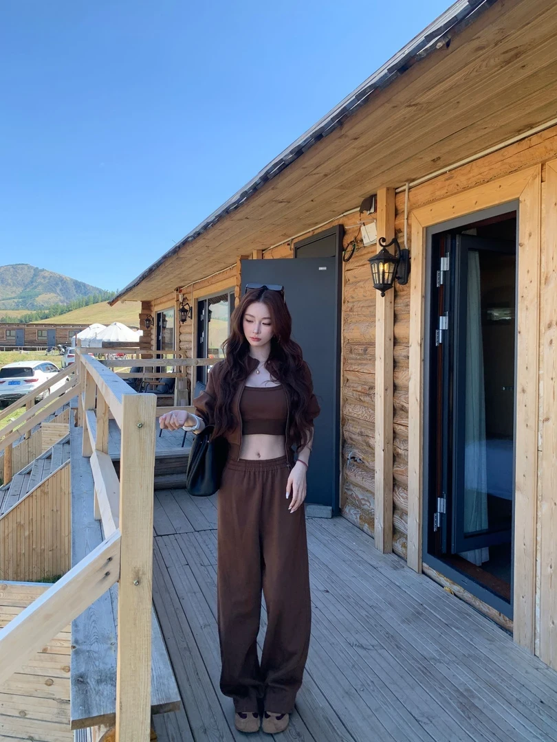 【史塔克套装】时尚小众气质辣妹洋气短款卫衣背心吊带显瘦直筒裤