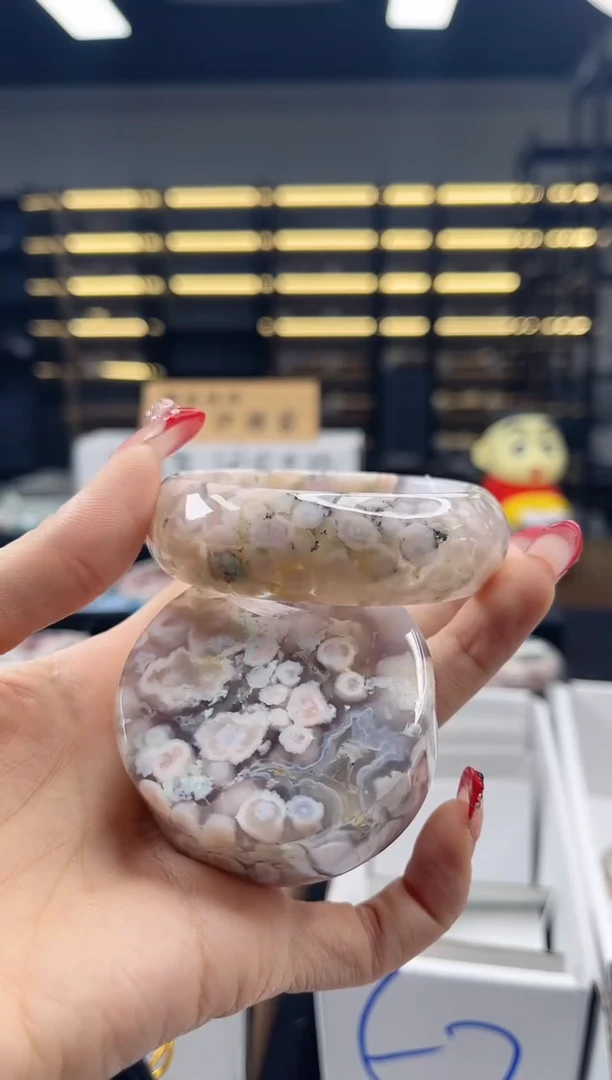 未镶嵌手镯石英质玉圈口（不退不换）