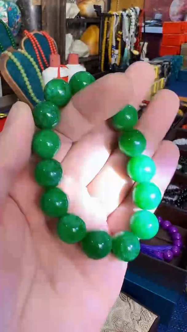 【闪购商品】翡翠挂件未镶嵌感情 单圈 (飞铃文玩)