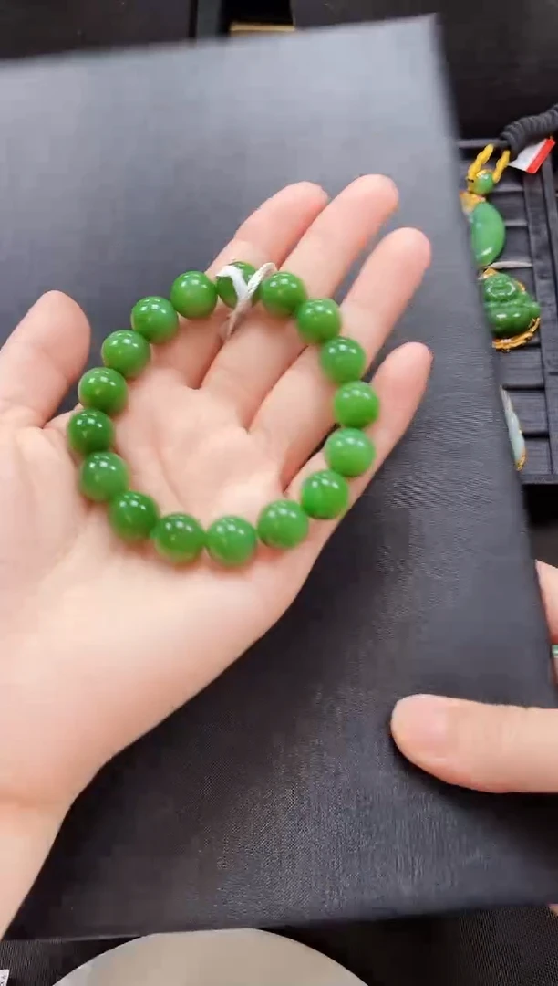 未镶嵌手串和田玉多样性发一