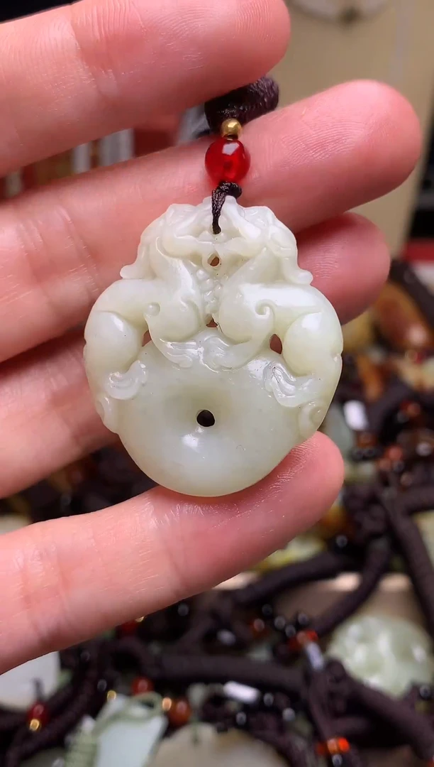 颈饰未镶嵌和田玉新疆料青海料清水和田玉吊坠