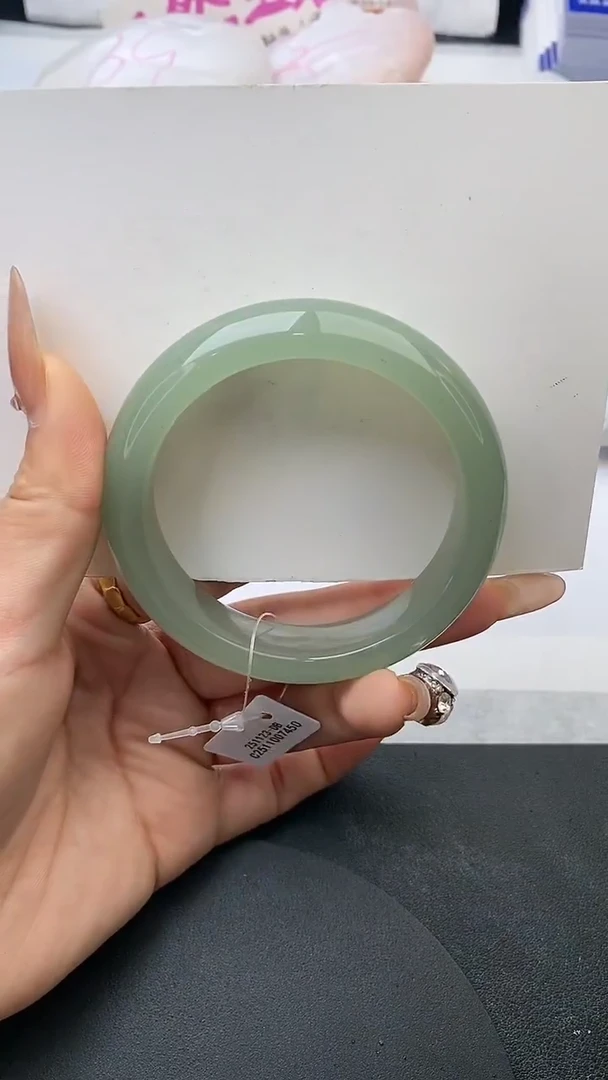 未镶嵌手镯石英质玉w8-DB53+