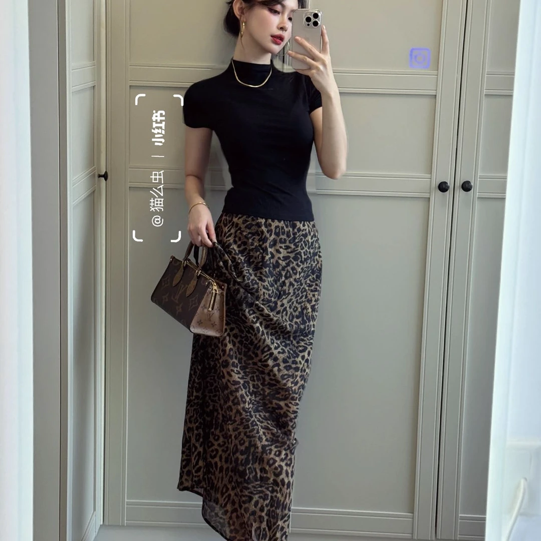 黑色短袖T恤女2025夏季新款美式性感辣妹修身显瘦短款正肩上衣