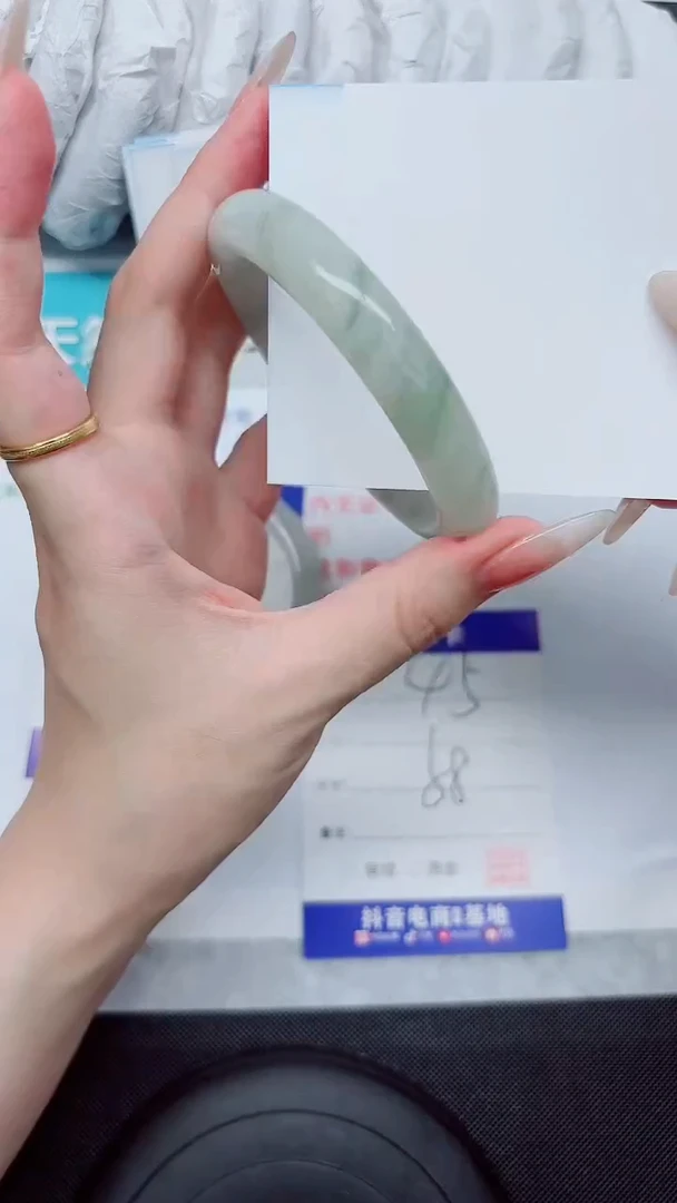 石英质玉手镯未镶嵌45-58