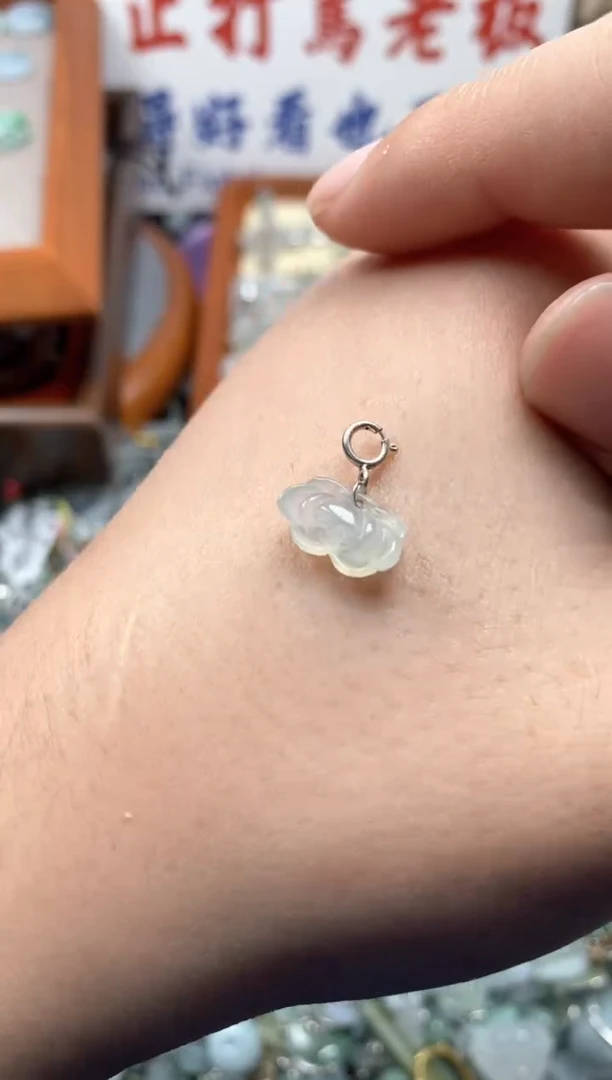 【闪购商品】翡翠颈饰未镶嵌哥哥