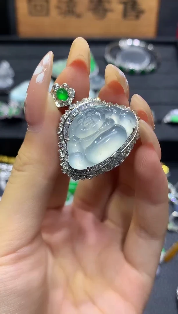 吊坠(不含链)18K金镶嵌翡翠78吊坠不含链