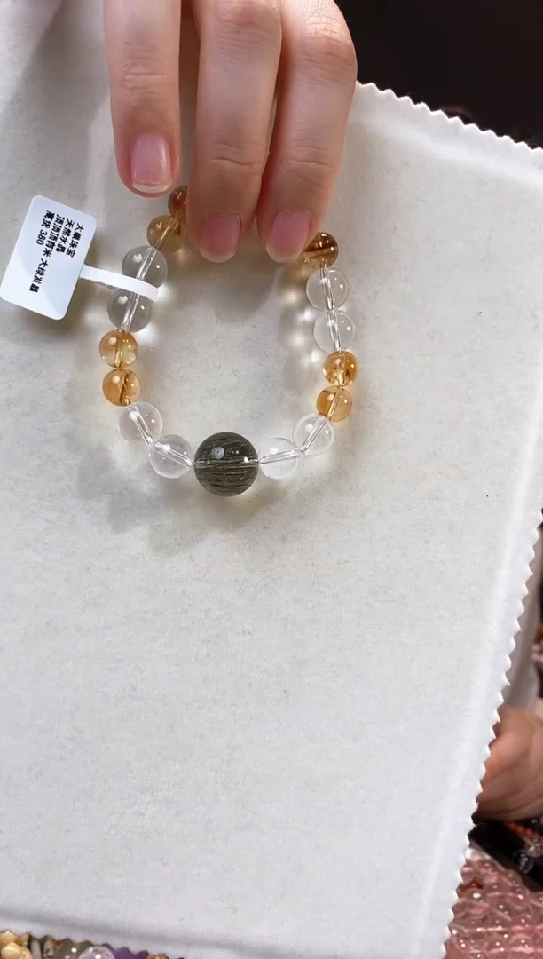 水晶手串未镶嵌顶顶顶有米绿发晶