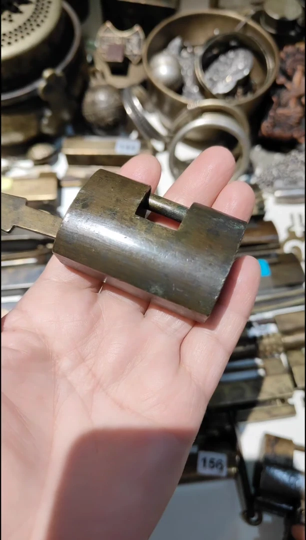 金属古典摆件家居摆件一个