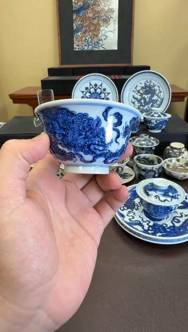 松风馆双狮压手杯