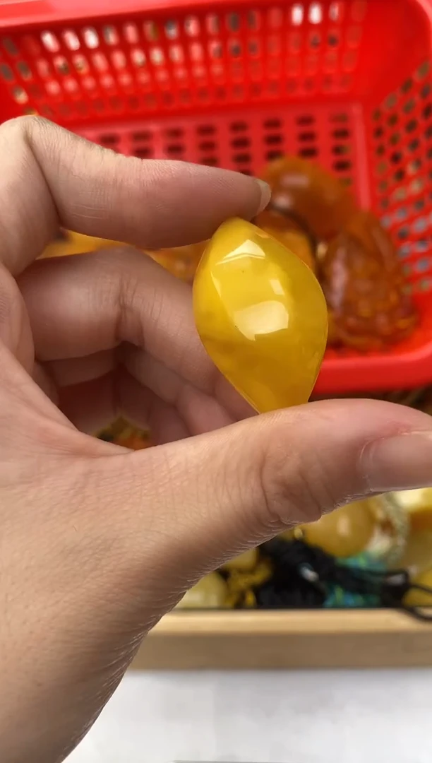 裸石琥珀未镶嵌天然琥珀蜜蜡