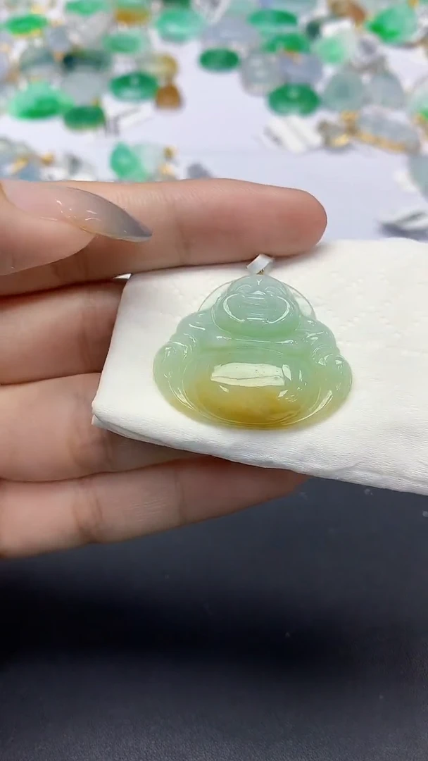 翡翠18K金镶嵌颈饰天然缅甸a货翡翠