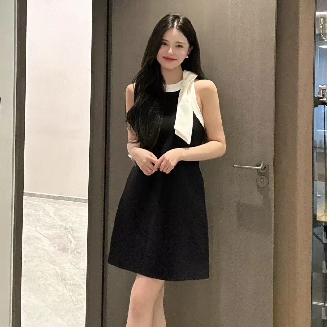 福利11.19号气质时尚拼瑟蝴蝶结无袖连衣裙（现货） 夏季法式小众