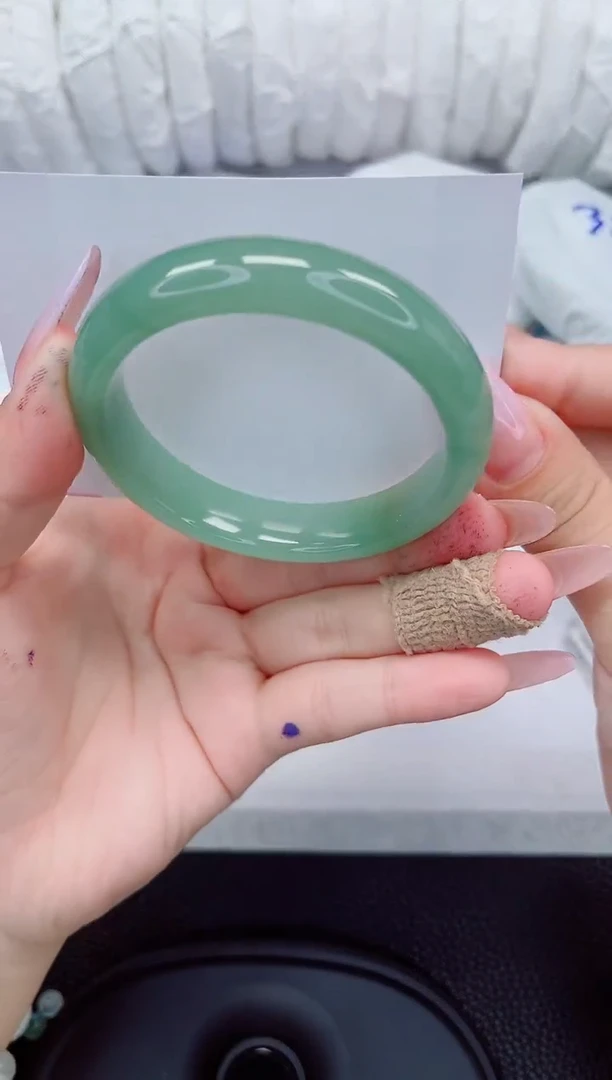 石英质玉手镯未镶嵌192-54/55