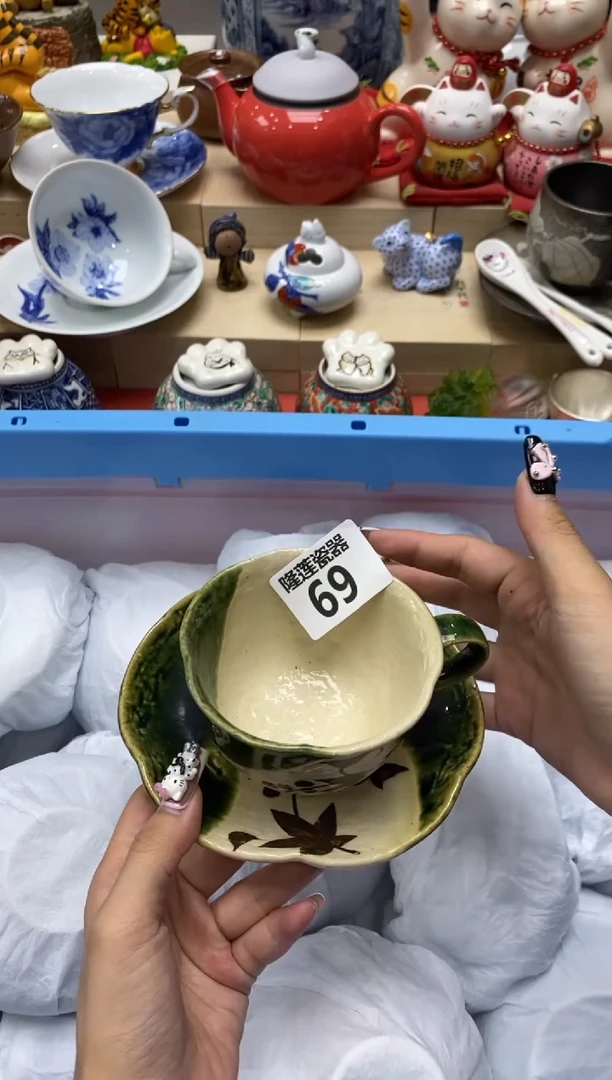瓷片呵**哈隆莲瓷器欢迎大家