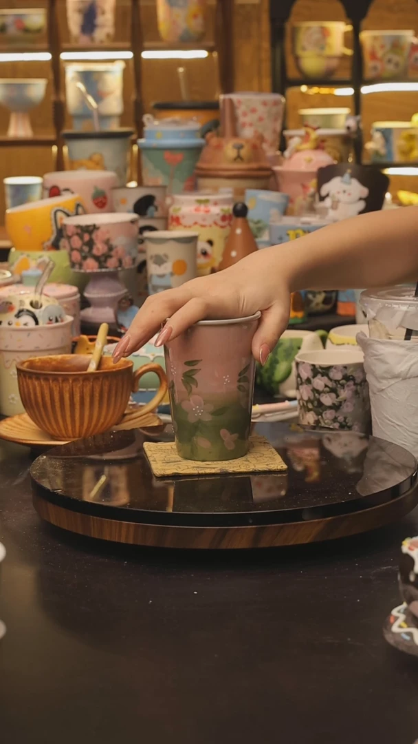 景德镇釉下彩绘设计师款式陶瓷