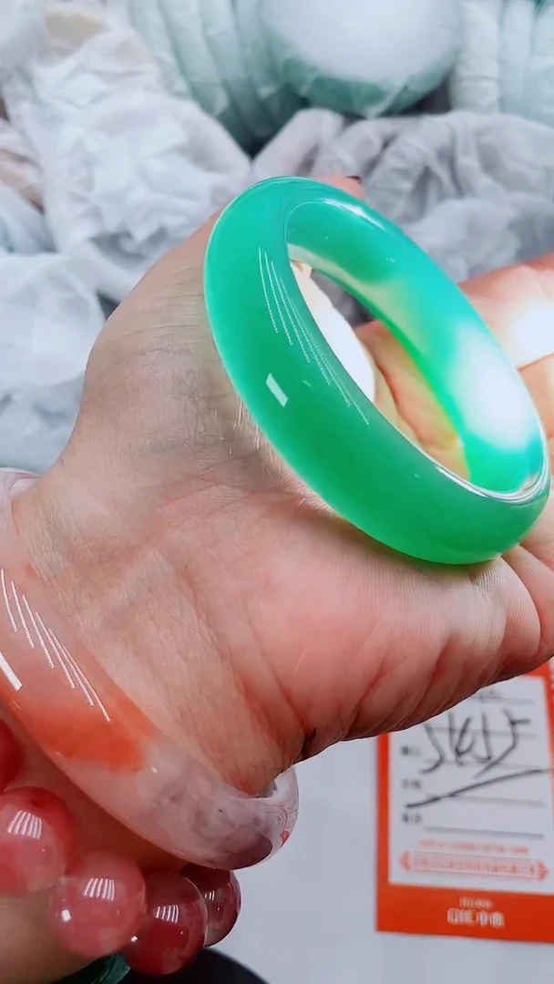 【闪购商品】石英质玉手镯未镶嵌P212-55-54