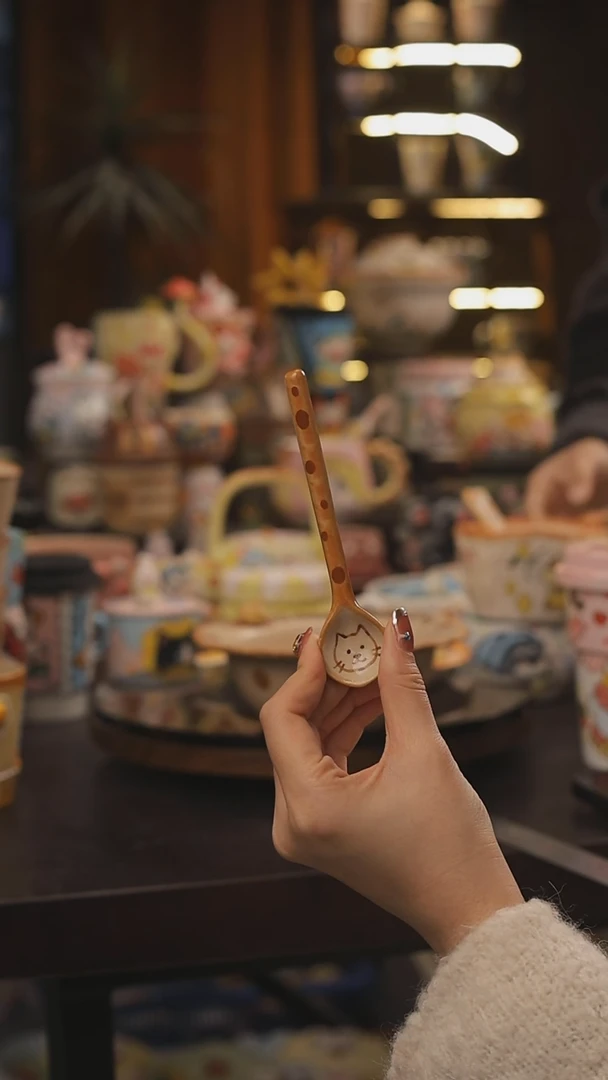 景德镇釉下彩绘设计师款式陶瓷