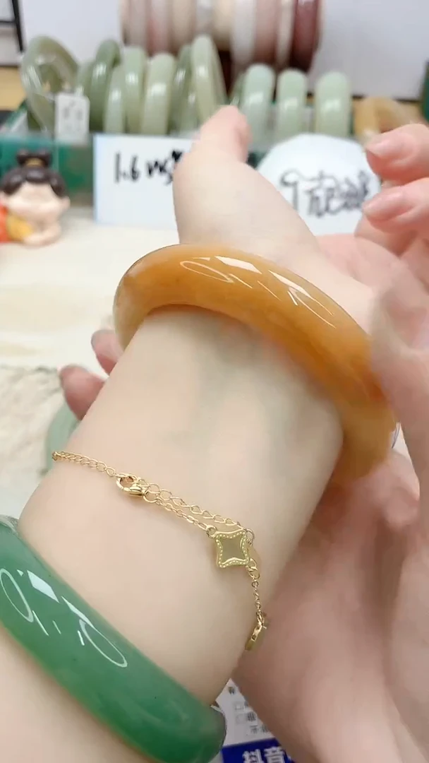 石英质玉手镯未镶嵌250/58.8